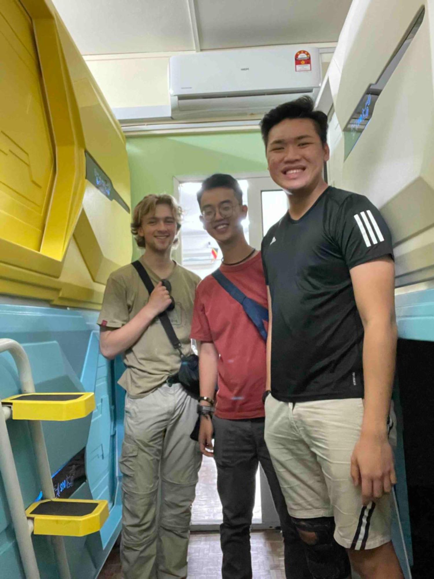 Pelangi Capsule Hostel Johor Bahru Zewnętrze zdjęcie
