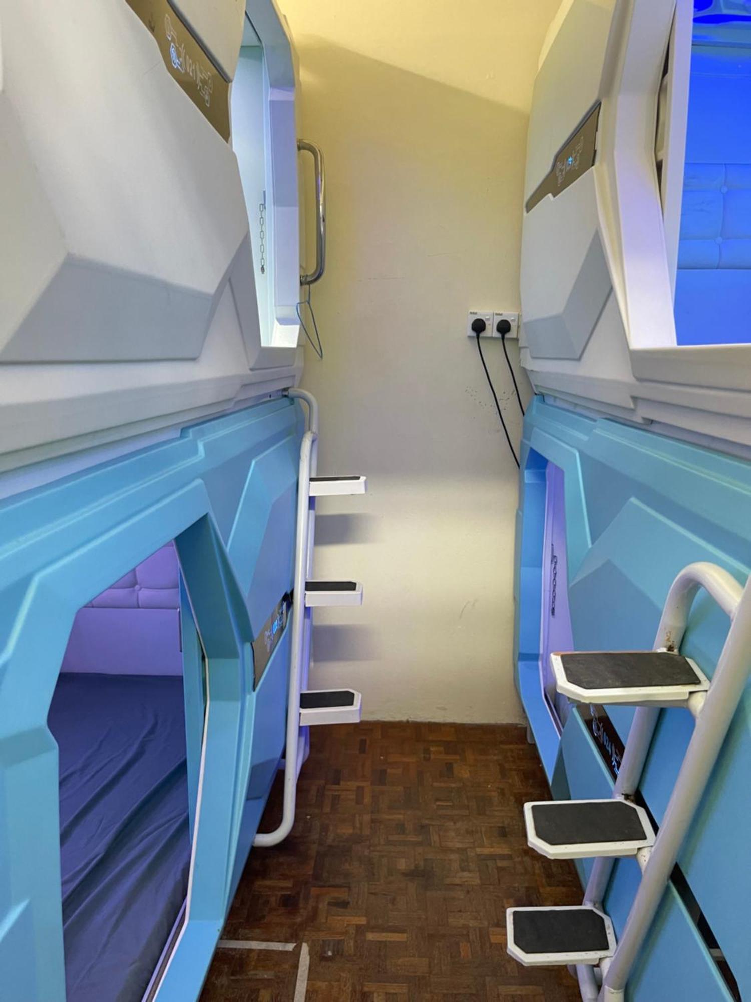 Pelangi Capsule Hostel Johor Bahru Zewnętrze zdjęcie